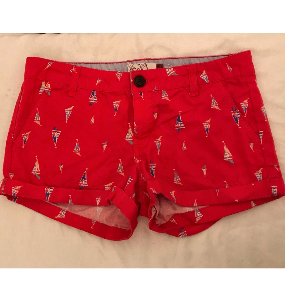 Red Shorts w Blue & White Sailboats by SO Sz 7J